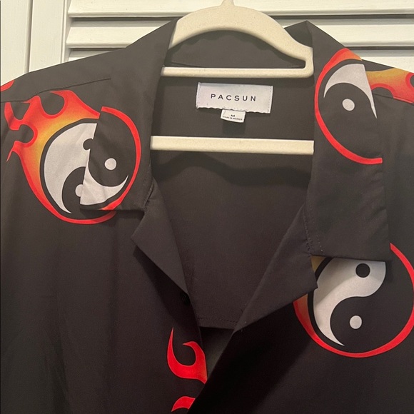 PacSun Black Shirt with Red Flame Pattern - Picture 3 of 9